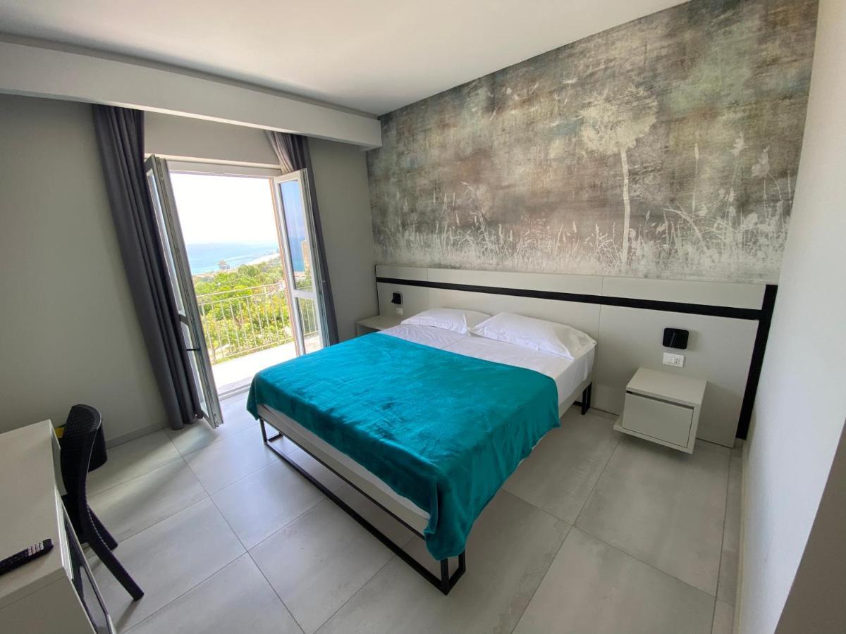 Gabriel Holidays Tropea Luaran gambar